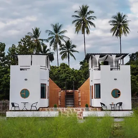 ม่วนใจ๋ปันสุข โฮมสเตย์แอนคาเฟ่ Muanjai Punsuk Homestay And Cafe Chom Thong Exterior photo